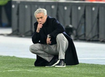 世俱杯投注-罗马半程战绩全面不及格！是没钱还是穆帅已老？