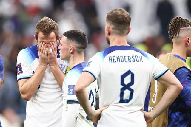 1670721872468031142.jpg england-defeated-z.jpg